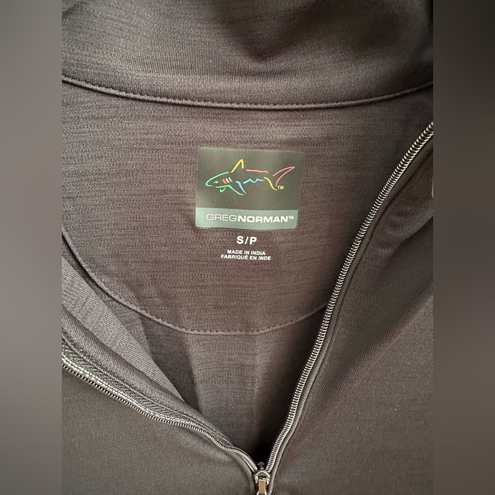 Greg Norman women’s gray small long sleeve, 1/4 zip NWT PGA 2023